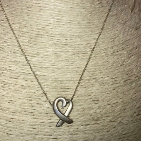 Tiffany & Co. Paloma Picasso 925 Sterling Silver Loving Heart Necklace 16" - Picture 1 of 4